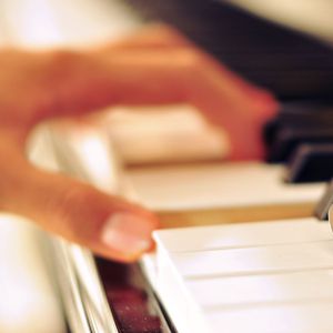 日本丰满肥护士BBw
